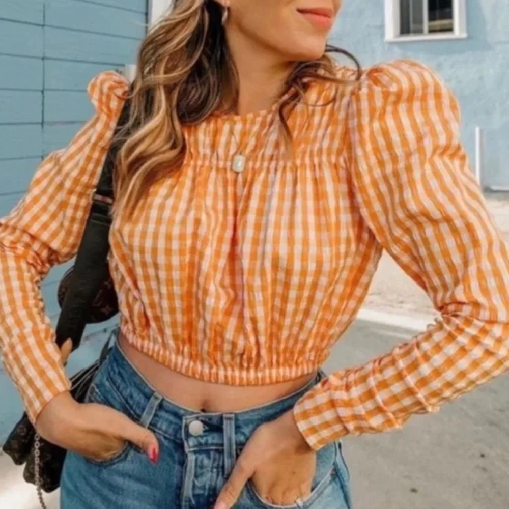 Zara woman’s Orange Gingham Puff Sleeve Top